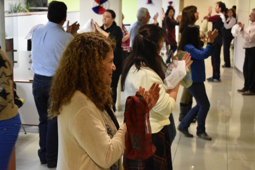 Alta convocatoria ha tenido este ciclo de clases de cueca para socios funcionarios de la Universidad de Chile