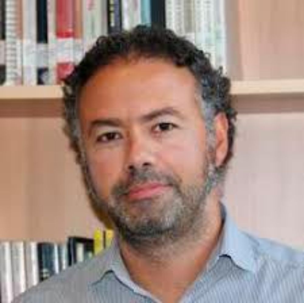 "El problema está en que nosotros como sociedad, al margen de los migrantes, tenemos serios complejos para reconocernos como sujetos de derecho", planteó Poblete.