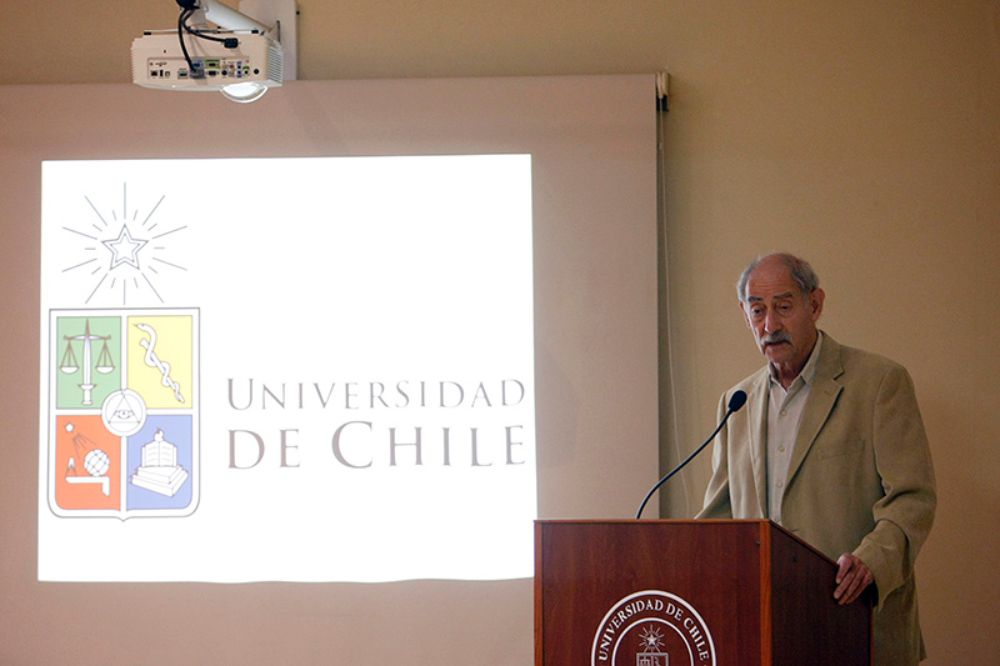 "El profesor 't Hooft es modelo de un verdadero científico, constituye un ejemplo viviente que honra nuestra profesión", dijo Miguel Kiwi.