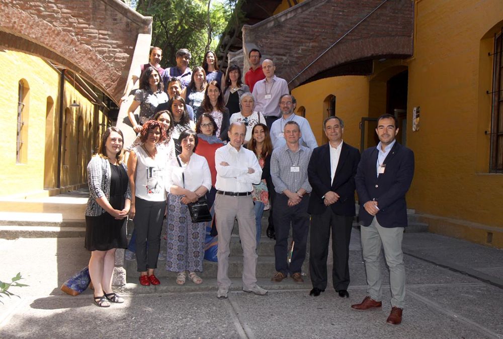 25 profesores, pertenecientes a programas de postgrado de distintas unidades académicas de la Universidad, participaron en el curso.