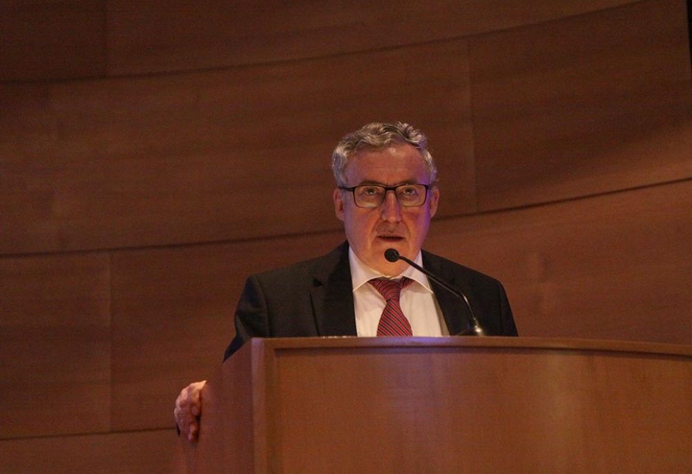 El rector Ennio Vivaldi destacó a la comunidad estudiantil de la Universidad de Chile, cuyo vínculo "va a realzar el compromiso que tienen con la sociedad"