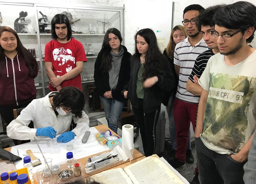 Hoy el espacio cuenta con colecciones definidas y visitas de personas particulares e instituciones educativas, entre ellas los estudiantes de la U. de Chile.