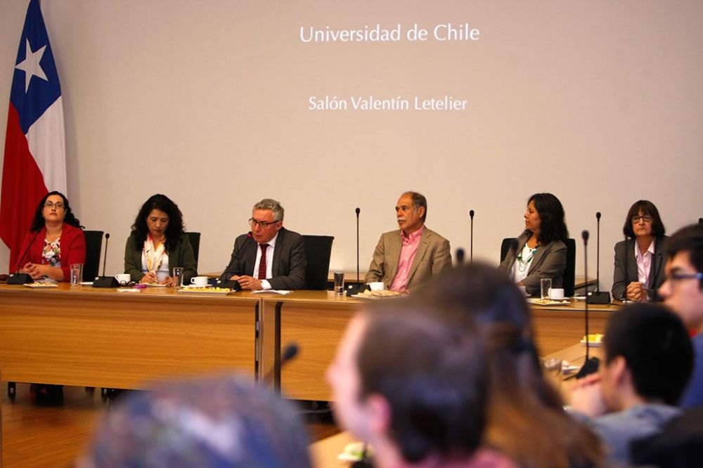 Todas las autoridades presentes señalaron la necesidad de seguir avanzando en cambios que aseguren la correcta inclusión de las personas con discapacidad en la vida universitaria.