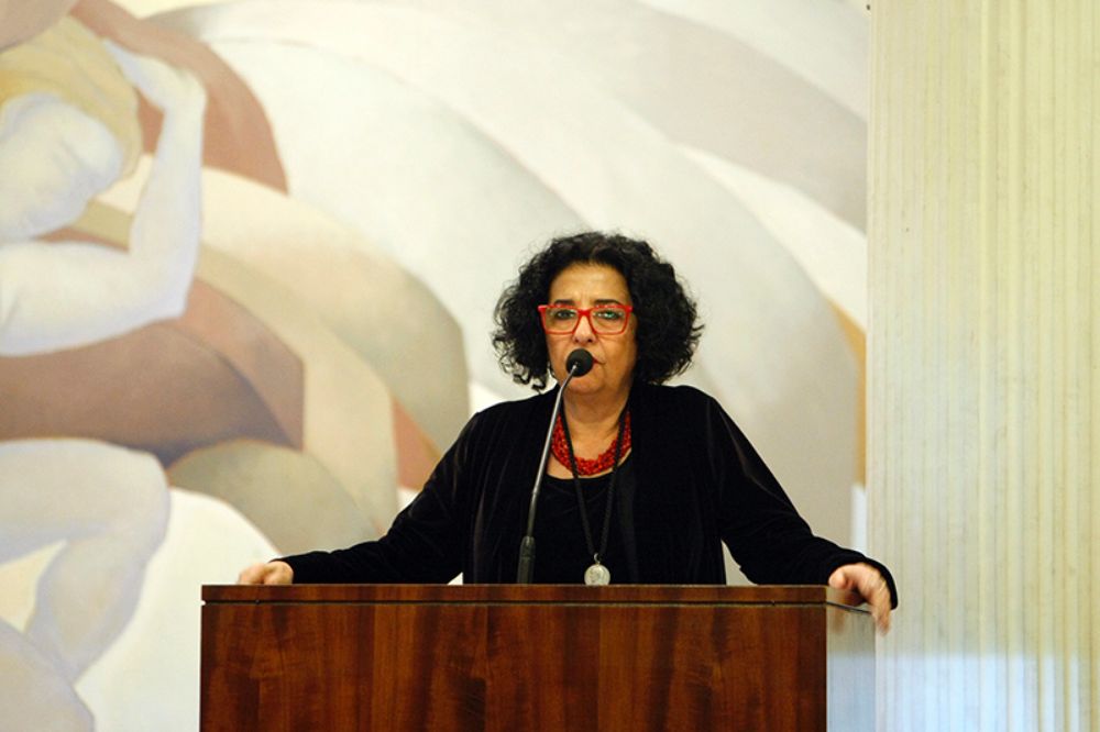 La vicerrectora de Extensión y Comunicaciones, Faride Zeran, afirmó: "este no es sólo un acto de reparación sino además un gesto que honra y saluda la memoria rebelde y generosa de nuestros jóvenes".