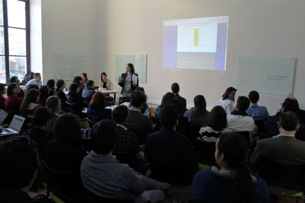 El encuentro realizado en Casa Central contó con una participación de más de 70 representantes de  iniciativas de educación e-learning de nuestro plantel.