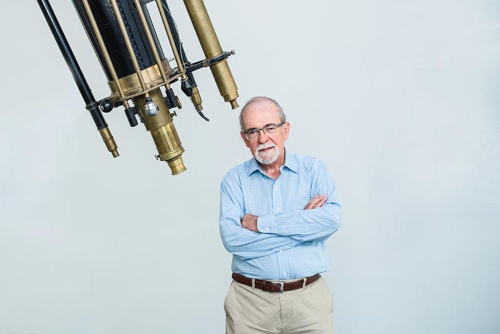 "Es todo un descubrimiento para mi el poder llegar a tanta gente", afirmó el profesor José Maza, quien lidera la iniciativa.