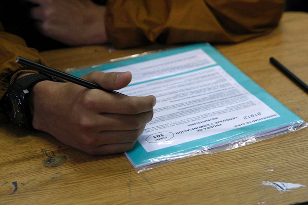 El DEMRE incluirá en la ficha de inscripción a la PSU una pregunta para que el/la postulante indique si en razón de la identidad de género, tiene un nombre social distinto a su nombre legal.