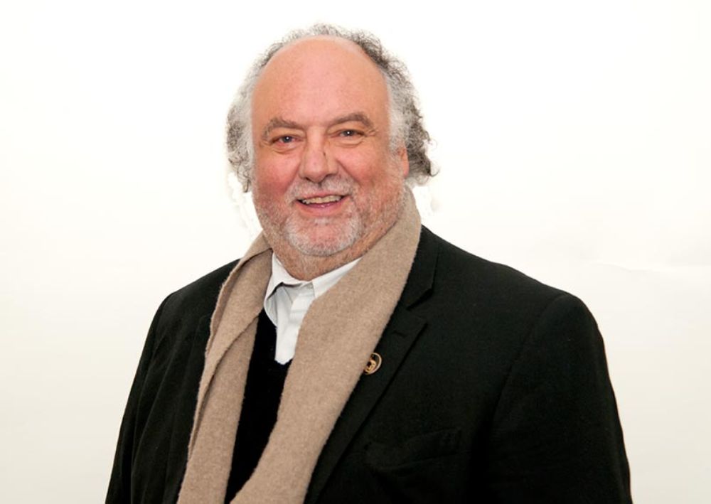 El Dr. Marcos Vergara  de la ESP, recorre los distintos caminos que ha tomado la compra de servicios médicos en nuestro país, y releva las consecuencias de la reforma planteada en este ámbito. 