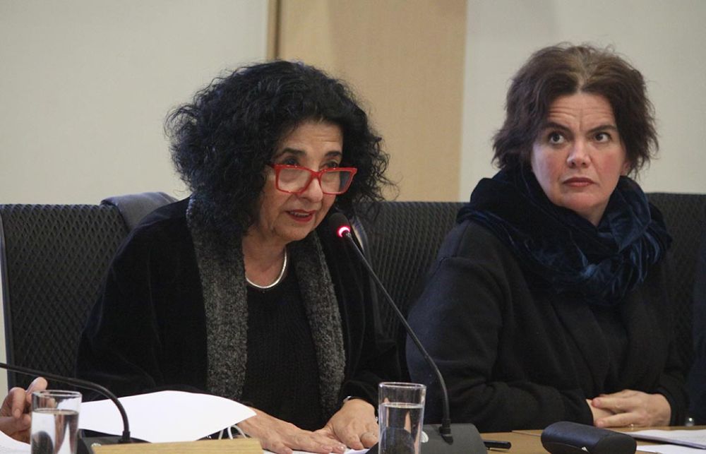 La vicerrectora de Extensión y Comunicaciones, Faride Zeran, detalló las múltiples iniciativas de vinculación con el medio desarrolladas en los últimos años y el impacto que estas han logrado.