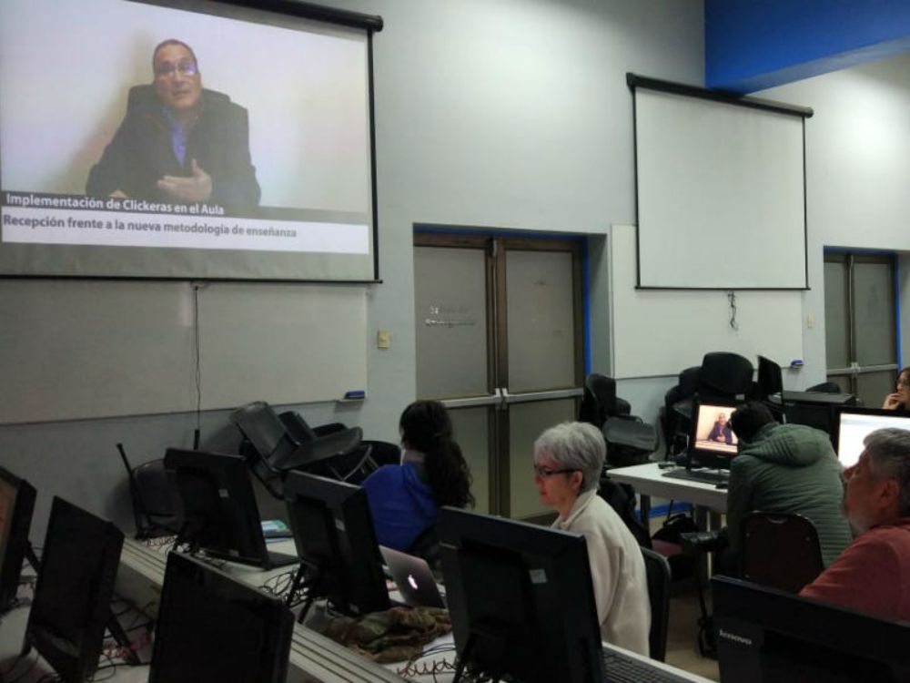  Integración de Herramientas Tecnológicas para Docencia Universitaria