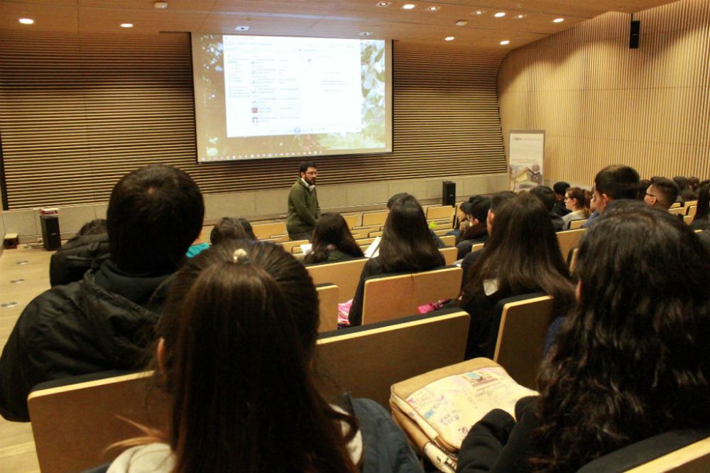 Una variada agenda de charlas temáticas y vocacionales ofrecerá la Feria que se realizará entre el 23 y 25 de agosto en la Facultad de Ciencias Sociales. 