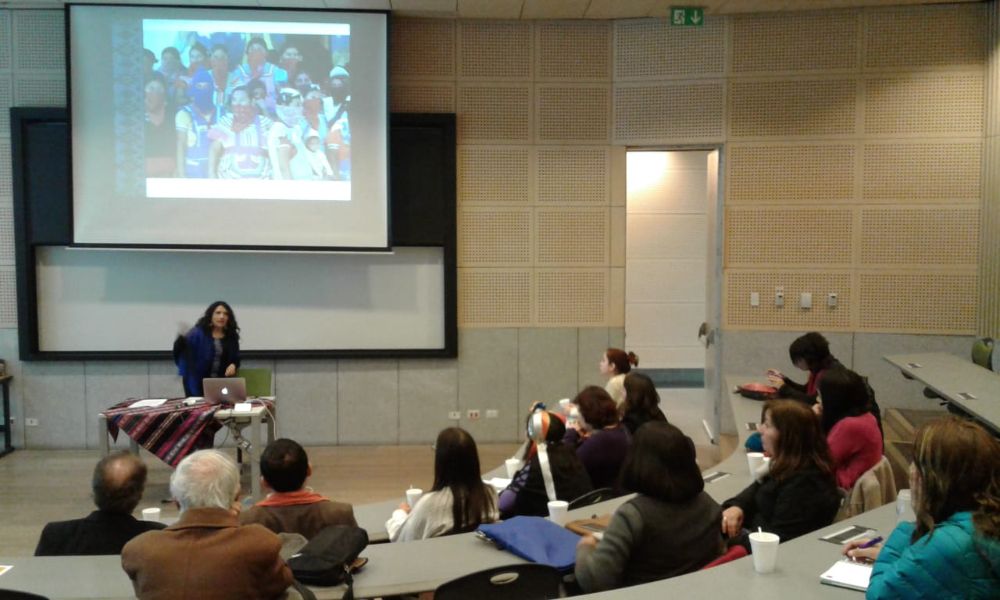 Charla en Día Internacional de la Mujer Indígena