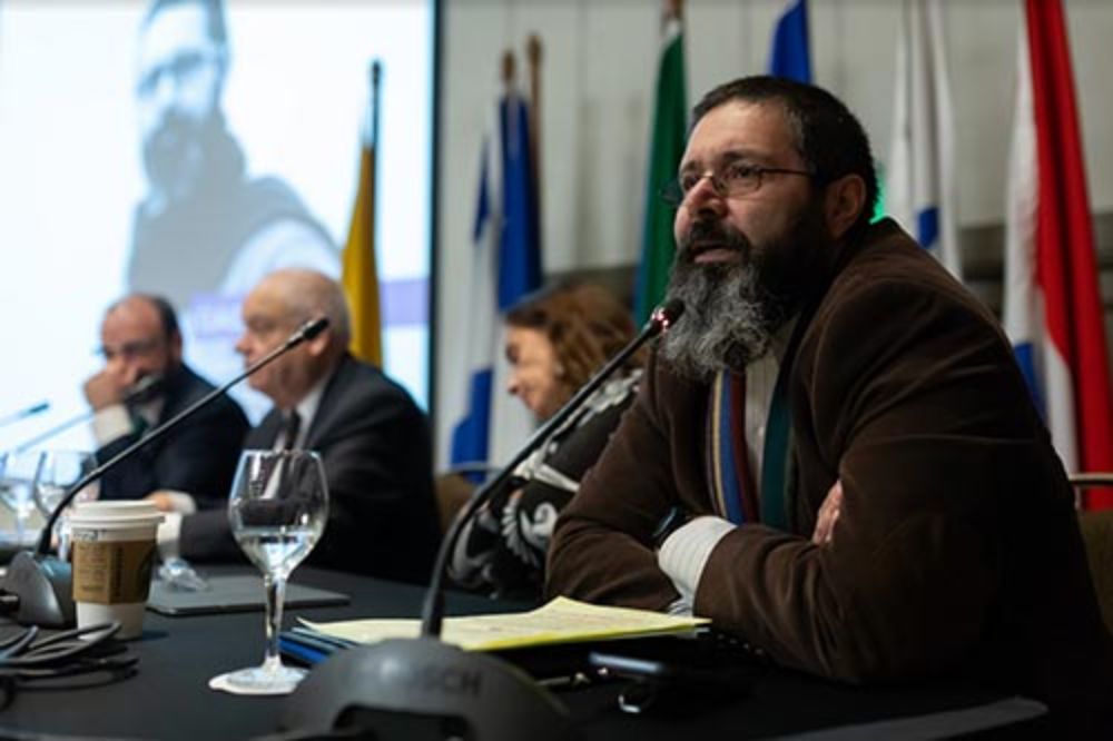 "Las Américas necesitan un sistema fuerte de DDHH, tanto a nivel nacional como internacional", plantea el profesor Claudio Nash.
