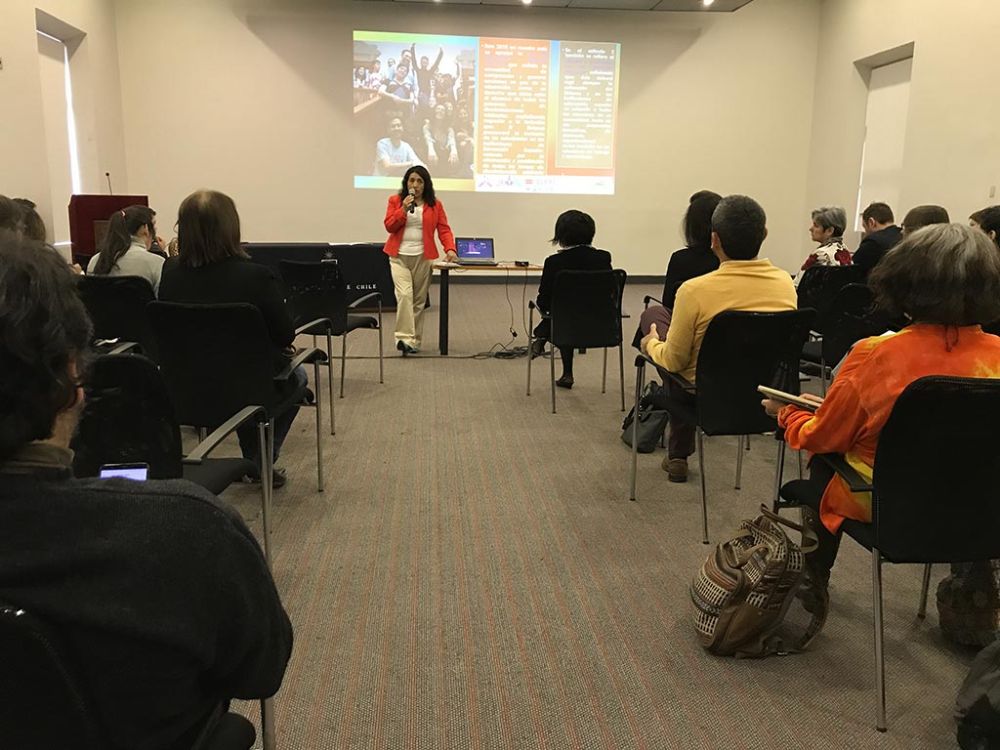 Maribel Mora destacó que "este tipo de instancias, además de permitirnos reflexionar sobre un tema, nos otorga el espacio necesario para proponer acciones concretas a la comunidad universitaria".