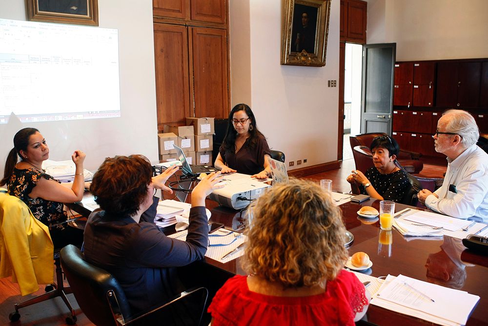 La selección de los proyectos ganadores se llevó a cabo en la Casa Central de la Universidad de Chile. 