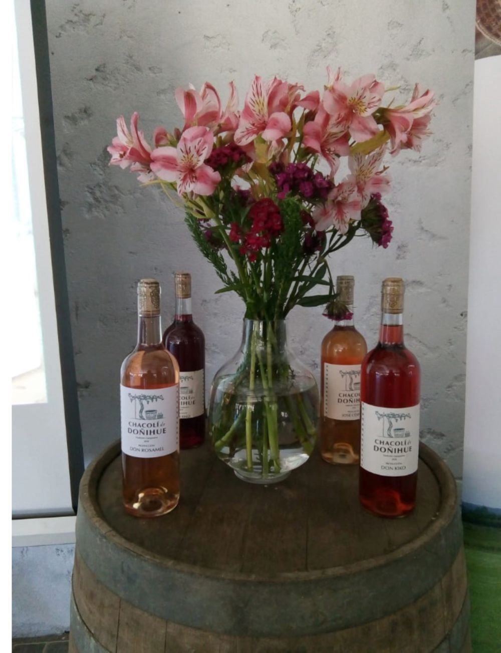 Durante los dos años del proyecto, se realizaron actividades enfocadas en la mejora de la calidad y presentación del chacolí, así como en su difusión como producto campesino y patrimonial. 