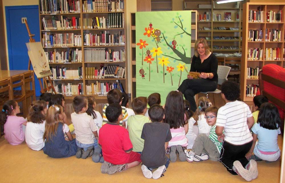 La disponibilidad de libros, y que éstos abarquen un amplio espectro de géneros, es relevante para la enseñanza de la lectura en los niños.