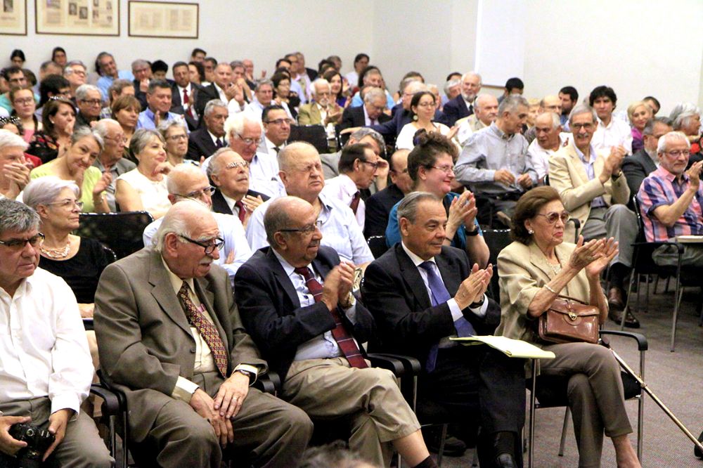 La actividad contó con la presencia de egresados de la U. de Chile que también son destacados ex deportistas en disciplinas como ajedrez, atletismo, voleibol, fútbol, boxeo, andinismo, entre otros.