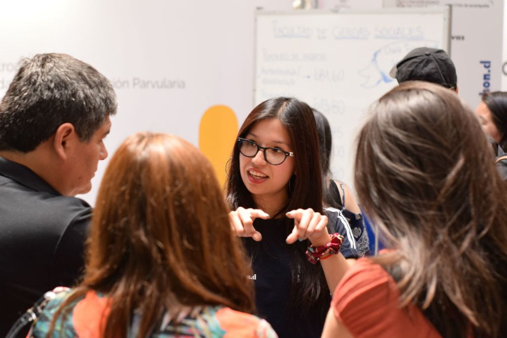 Durante las 4 jornadas de la Semana del Postulante más  de 200 monitoras y monitores se comprometieron en la tarea de orientar y acompañar, siempre con la mejor disposición, a las y los postulantes.