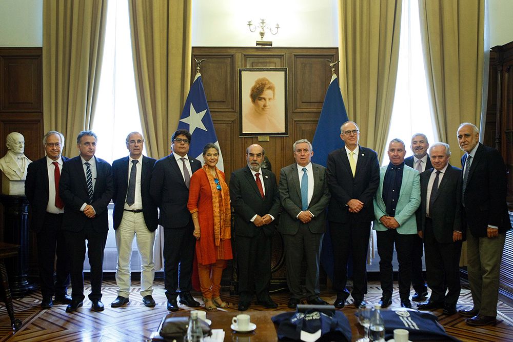 Uno de los objetivos de este acuerdo es contribuir en conjunto en la generación de políticas públicas contra el sobrepeso y la obesidad en la región.