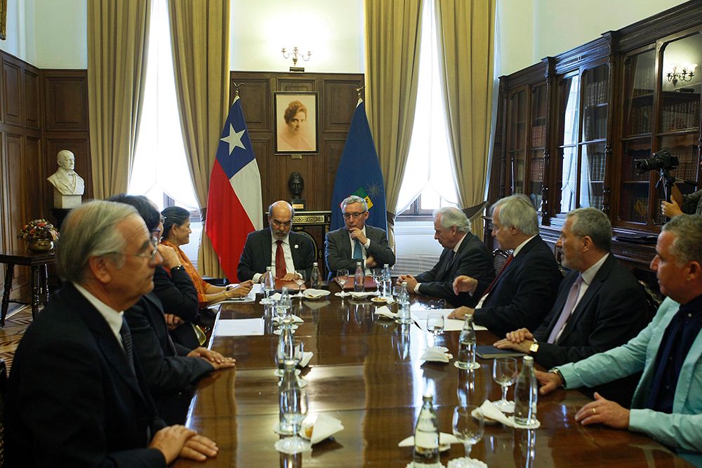 Graziano da Silva fue ministro del ex presidente de Brasil Luiz Inácio Lula da Silva, cargo en el que impulsó la política Hambre Cero, que contribuyó a la disminución de la desnutrición en dicho país.