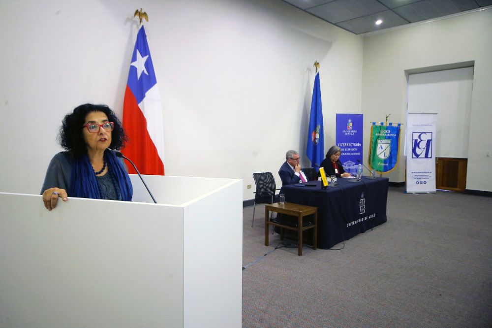 La vicerrectora de Extensión y Comunicaciones, Faride Zeran.