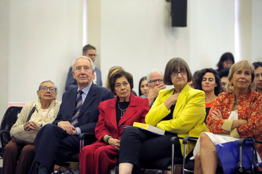 En la instancia estuvo presente la nieta de Amanda Labarca, Rosa Henríquez