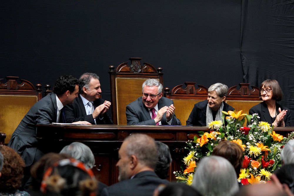 La ceremonia, realizada en el Patio Andrés Bello de Casa Central, contó con la presencia de las máximas autoridades de nuestro plantel.