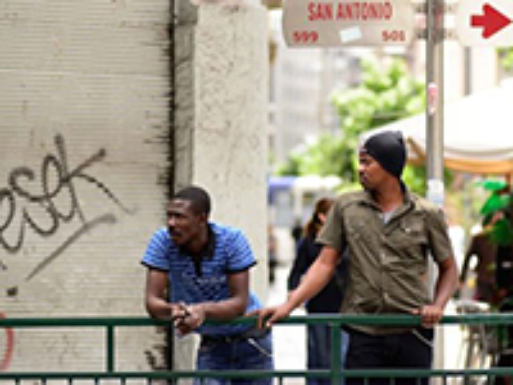 "Somos cada día más una sociedad pluricultural, pues a la diversidad de pueblos originarios pre-existente, se han sumado durante las últimas tres décadas los colectivos latinoamericanos migrantes".