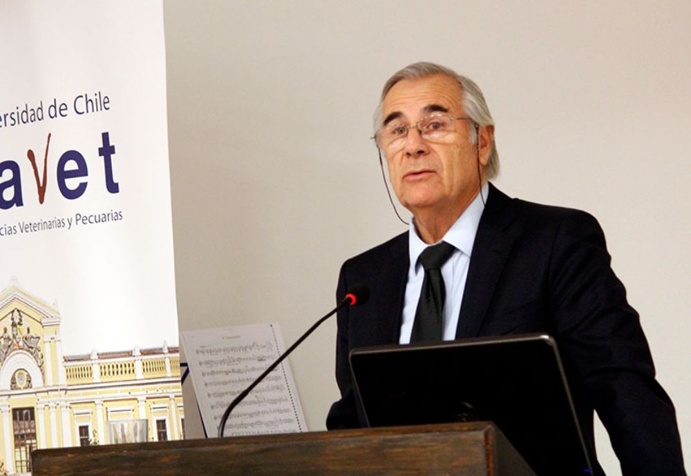 El decano Mario Maino llamó a la facultad a "avanzar en el logro de nuestras metas, mejorar la salud de los animales, las personas y el planeta".