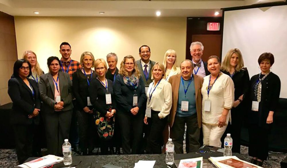 Junto con recibir el reconocimiento, el profesor Maccioni fue el encargado de dictar la Conferencia Plenaria Inaugural de "Dementia 2019".