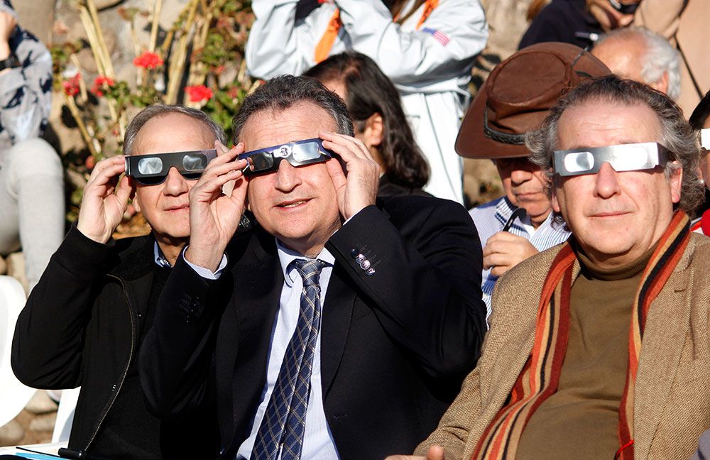 El prorrector Epstein destacó que con este fenómeno "se acerca la ciencia a nuestra vida cotidiana y la Universidad de Chile es parte de esto".