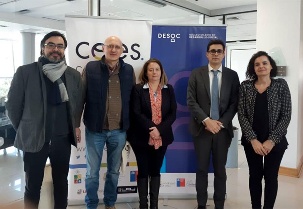 El seminario fue organizado por el Centro de Estudios de Conflicto y Cohesión Social (COES) y el Núcleo Milenio de Desarrollo Social (DESOC), en conjunto con el Ministerio de Desarrollo Social.