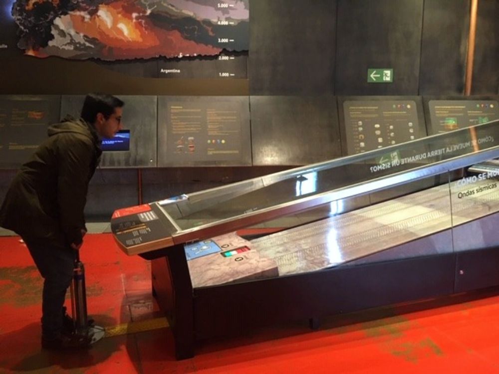 El módulo, denominado "Onda sísmica", permite que los visitantes interactúen con él.