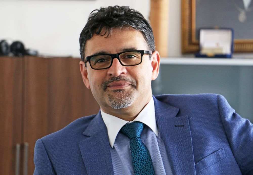 El Vicerrector Flavio Salazar, sostiene que esta instancia forma parte de la misión institucional por generar investigación con impacto nacional. 