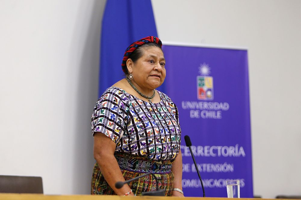 "Eso es lo primero que a mí me nació en la mente antes de venir de Guatemala a Chile, que no vuelva a ocurrir el pasado", indicó la Premio Nobel.