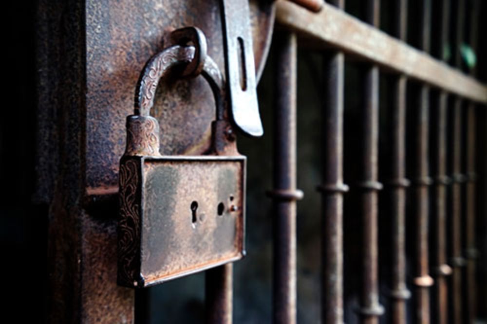 Los quórums de reforma a la Constitución, las Leyes Orgánicas Constitucionales, el Tribunal Constitucional y el sistema electoral binominal han sido los principales candados a la democracia.