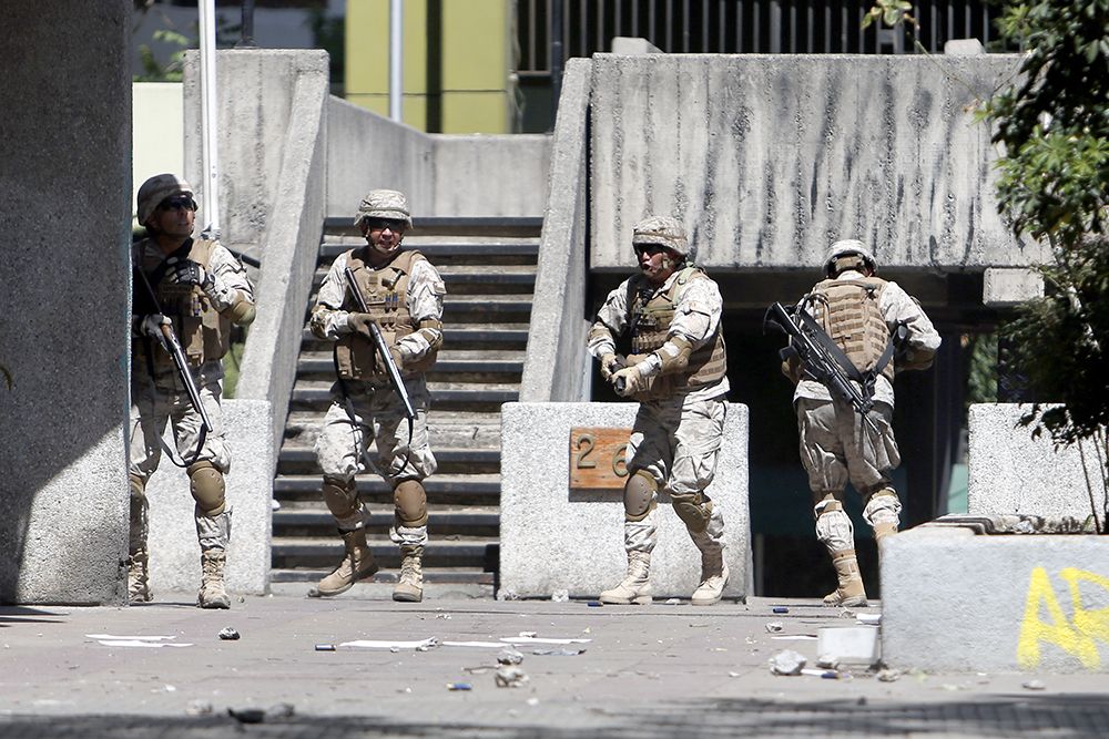 "La participación de las Fuerzas Armadas en el orden público es un tema constitucional... Si se quiere cambiar esa forma de participación, debe modificarse la Constitución", aclara Francisco Soto.