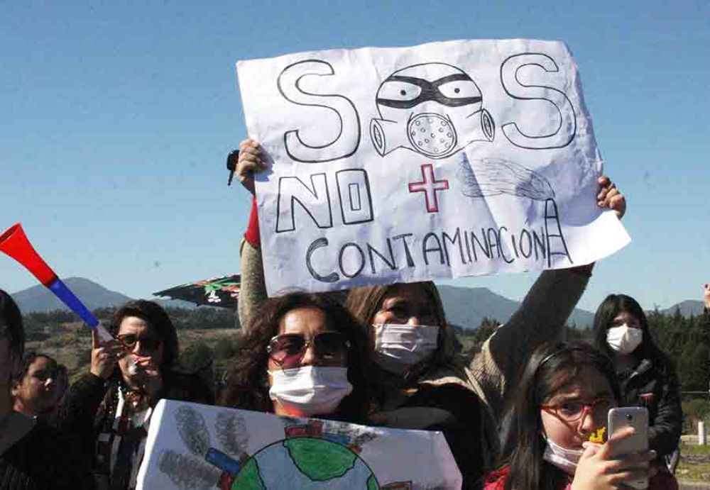 "La agenda social debería comprometerse con el objetivo de lograr que todas las personas tengan una vida ambientalmente digna", se plantea en la columna.