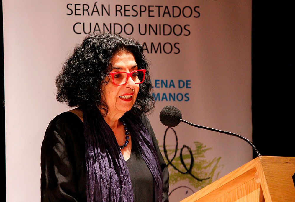 La vicerrectora de Extensión y Comunicaciones, Faride Zeran.