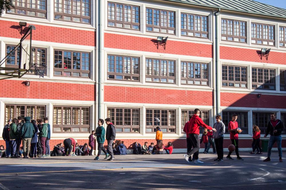 El profesor Ramírez asumirá como la máxima autoridad del Liceo Experimental Manuel de Salas  por un periodo de cuatro años (2020-2024).