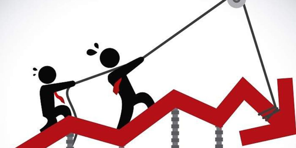 "Cada semana en Chile y en otros países se produce un 2 por ciento del PIB, pero si un país se paraliza por un mes, serían entonces 8% menos del PIB", advierte el economista y académico FEN Uchile.