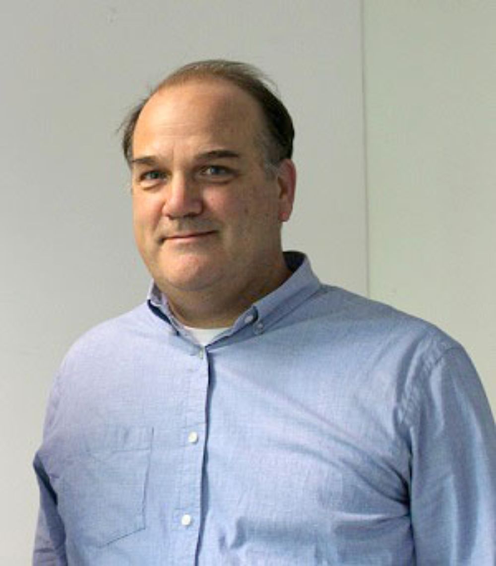 El profesor Miguel Allende, presidente del Consejo de Evaluación, destacó el fortalecimiento de la transparencia de los procesos que aseguran la calidad docente, incorporados en este reglamento.