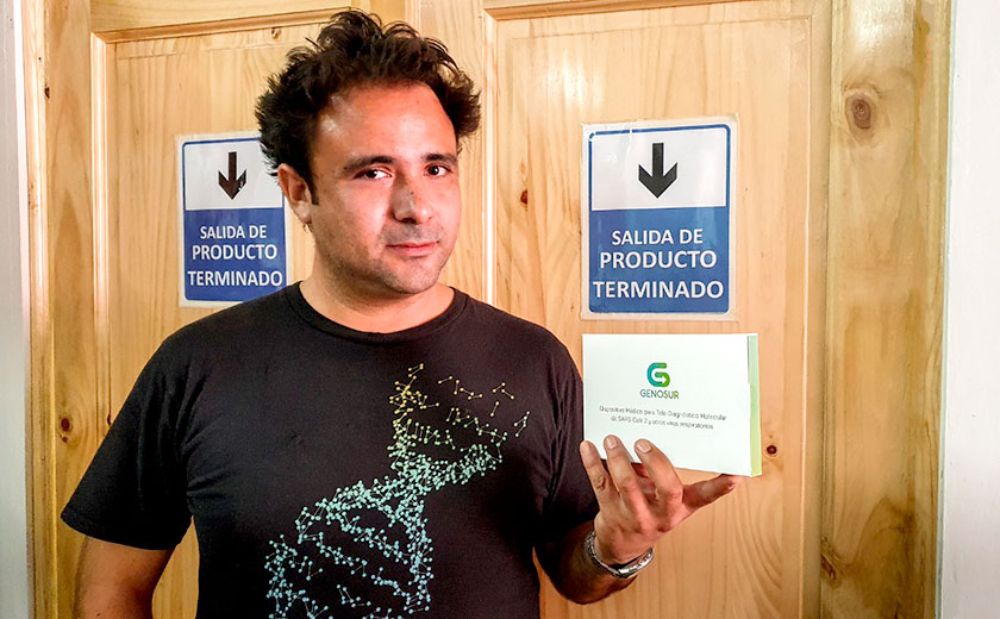 Matías Gutiérrez, bioquímico de la U. de Chile y doctor en Biotecnología, es cofundador y encargado del desarrollo científico de bioquimica.cl.