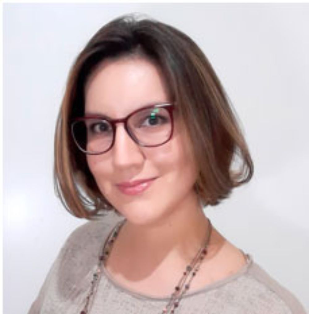 Carolina Astudillo, estudiante de la U. de Chile y también directora de esta Fundación.