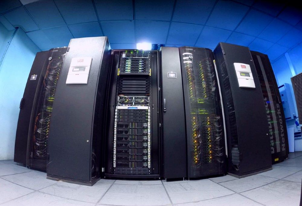 Para acceder al supercomputador de la FCFM, se debe enviar una solicitud con especificaciones de la investigación.