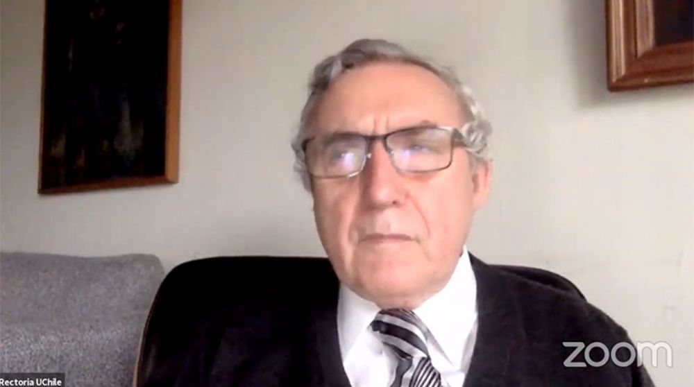 El Rector Ennio Vivaldi fue parte de la inauguración de la jornada.