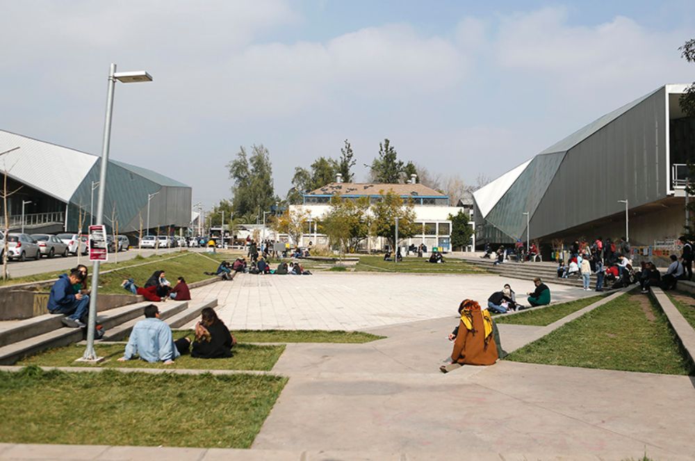 Al 2021 se diseñará al menos un programa interdisciplinario de magíster o doctorado en el ámbito del cambio climático.