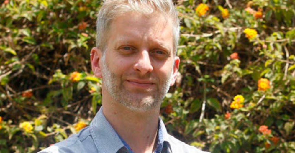 Para el profesor Brossi, la inclusión social y la transparencia deben ser los principios rectores de la futura Política Nacional de Inteligencia Artificial, desde su creación hasta sus definiciones.