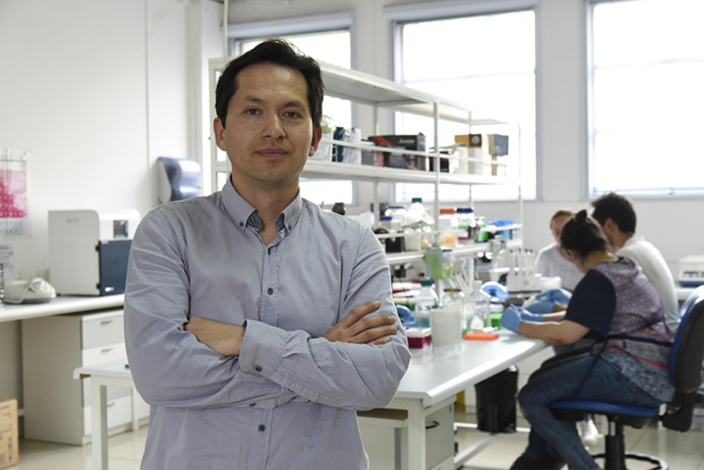 Dr. Ricardo Verdugo, académico del Programa de Genética Humana del Instituto de Ciencias Biomédicas.